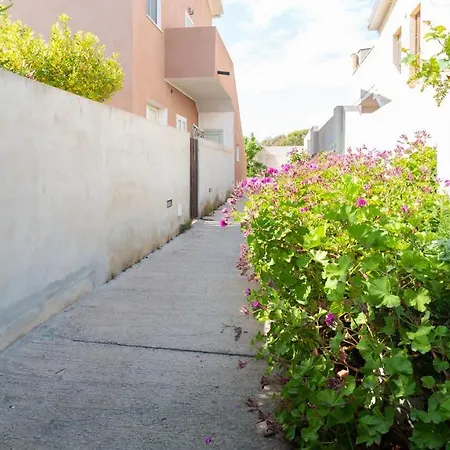 Casa Tatti- Calm E Natural Daire *